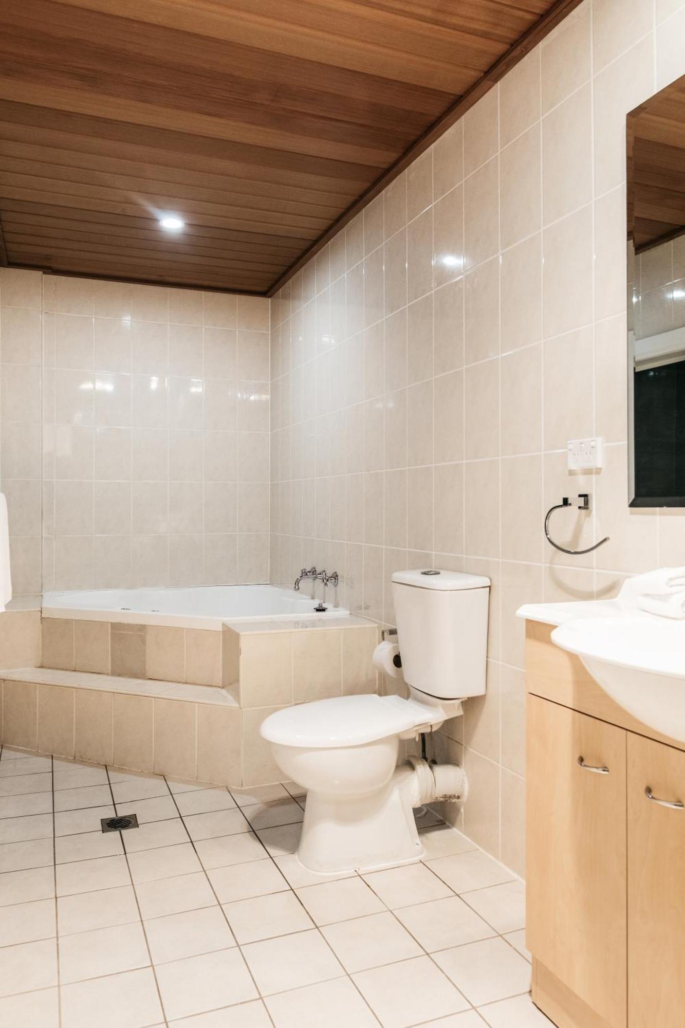 Checkers Resort Terrey Hills Bagian luar foto