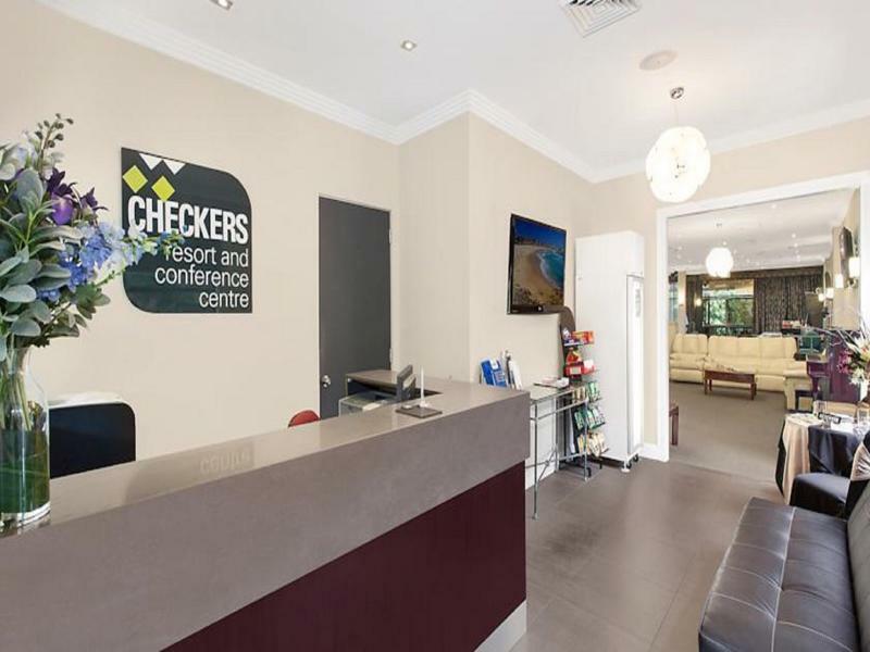 Checkers Resort Terrey Hills Bagian luar foto